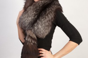 Gli accessori di vera volpe sono gli accessori di pelliccia piu’ amati dalle donne